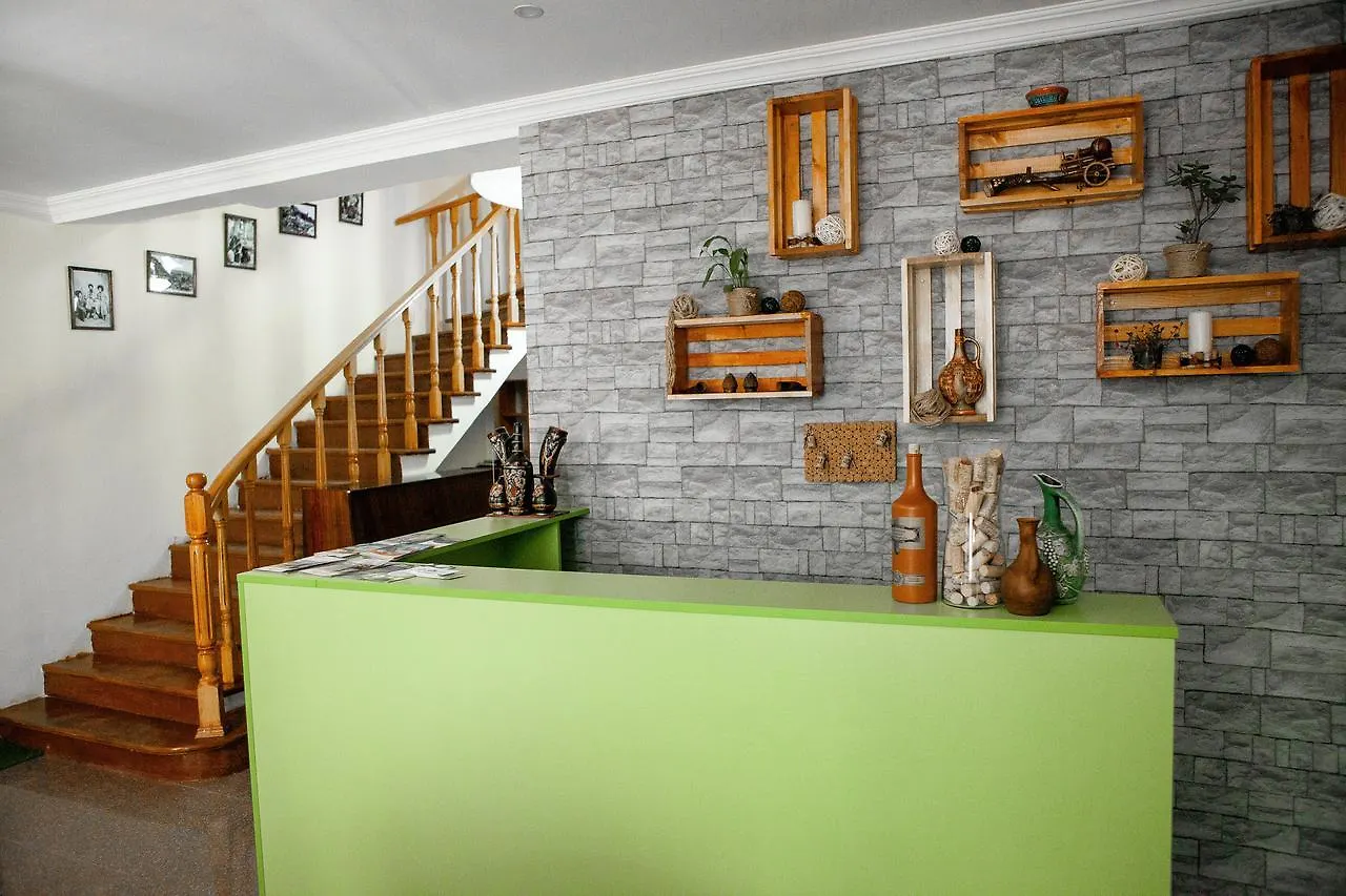 **  Vazi Hotel Georgia