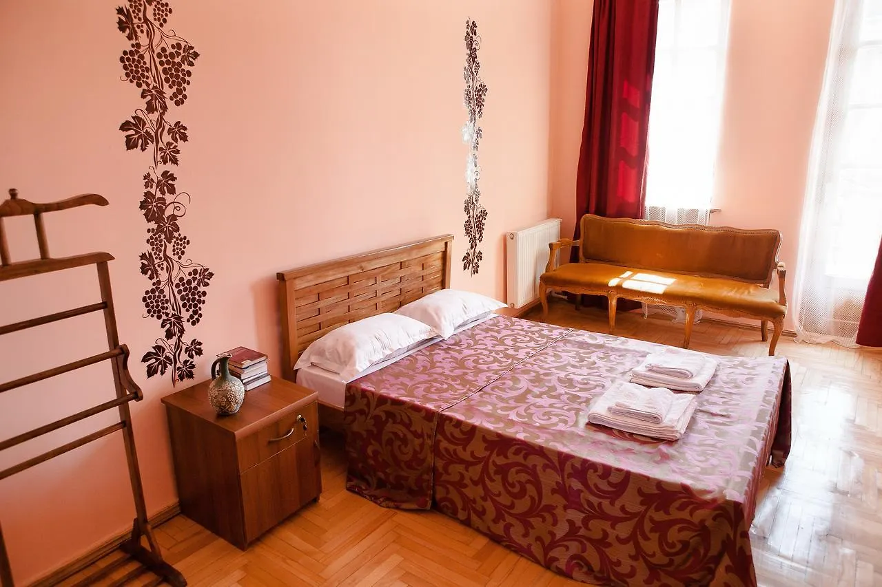 **  Vazi Hotel Georgia