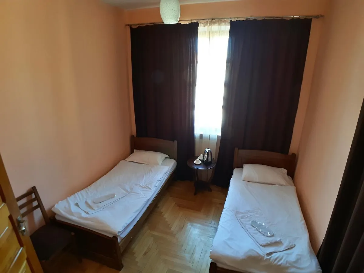 Vazi Hotel